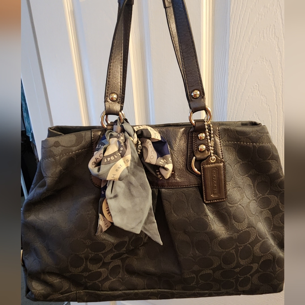 Classic Coach Purse Metallic Blue